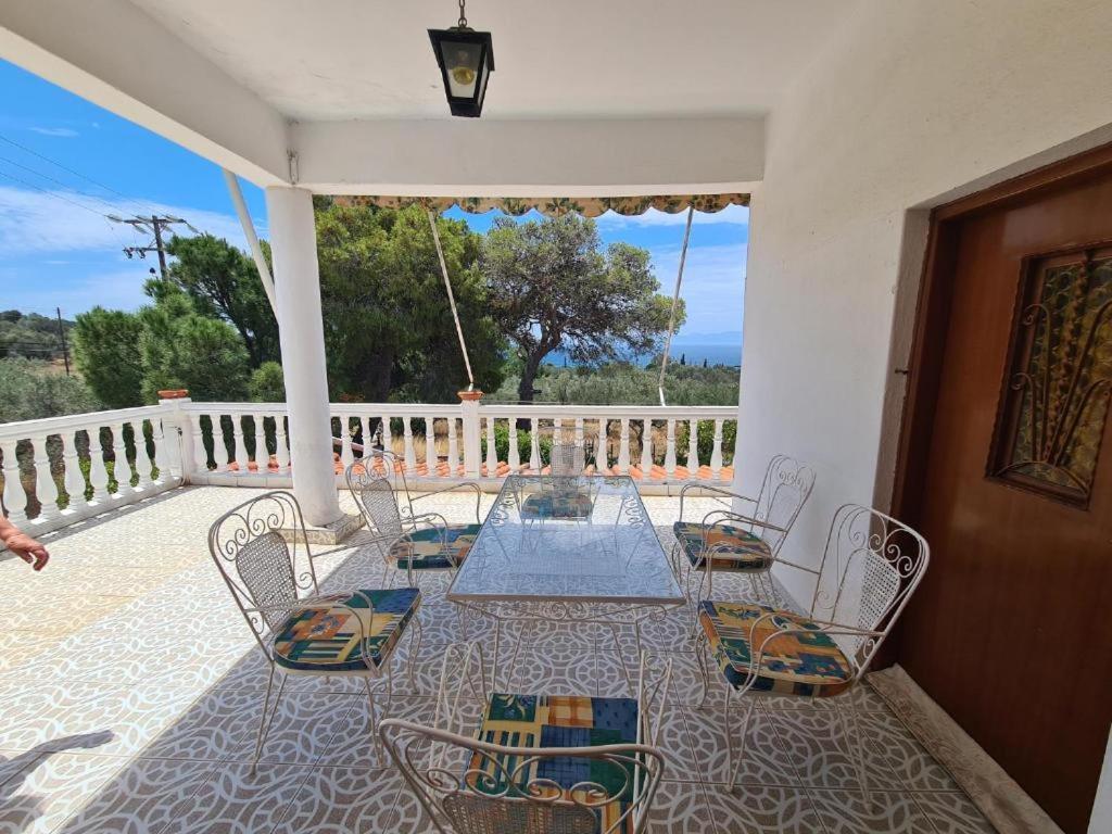 Το Κτήμα Της Ελιάς Του Τάκη Guest House Paralia Demonias Ngoại thất bức ảnh